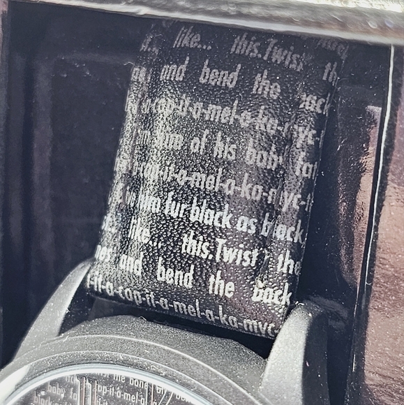 Hocus Pocus Disney Halloween Watch - Picture 4 of 6